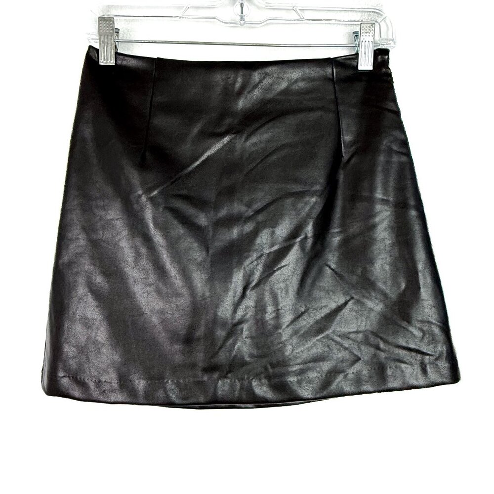 Abercrombie & Fitch Vegan Leather Mini Skort Skirt Black Size Small S EUC - Picture 1 of 12